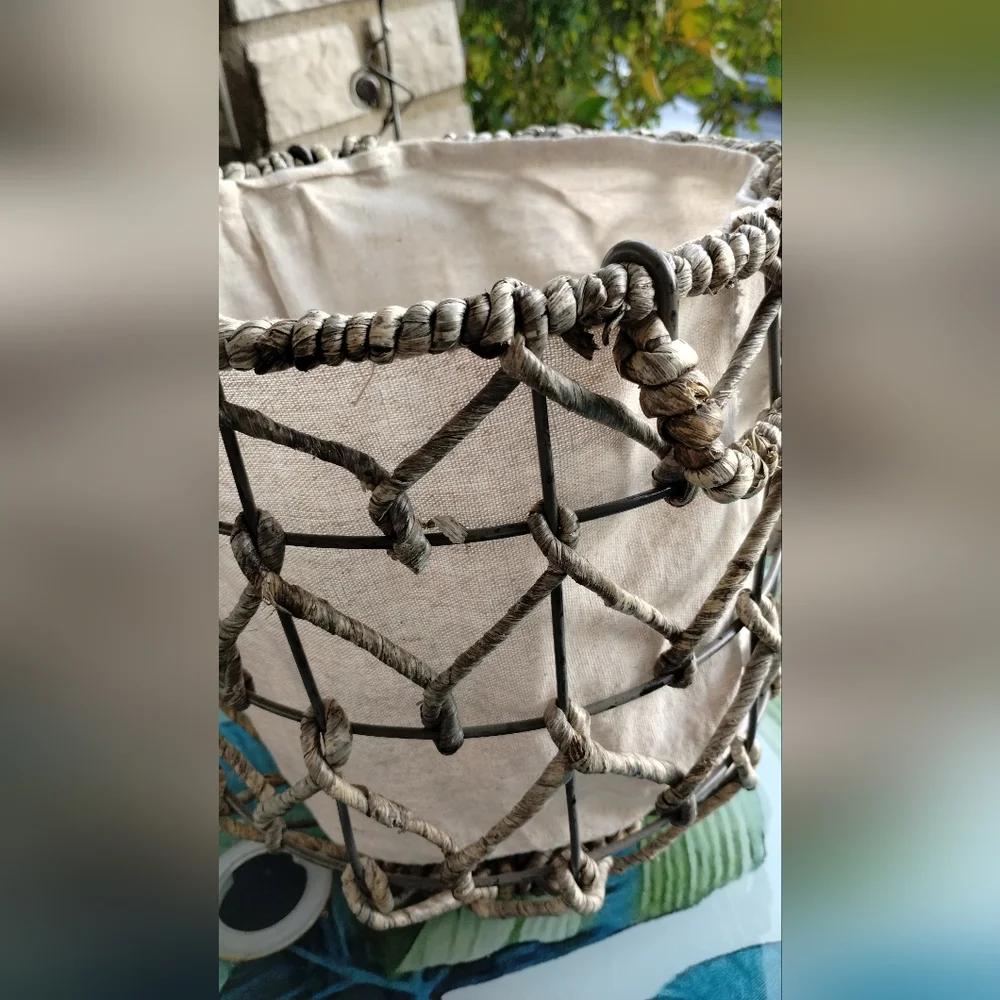 Woven wire basket